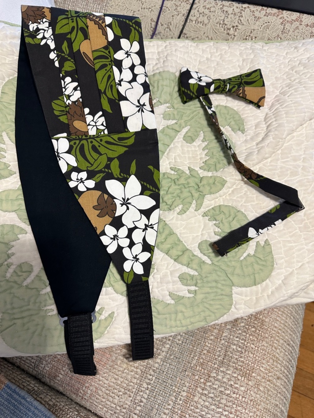 Hawaiian Floral Black & Olive Green Print Cummerbund with matching bowtie